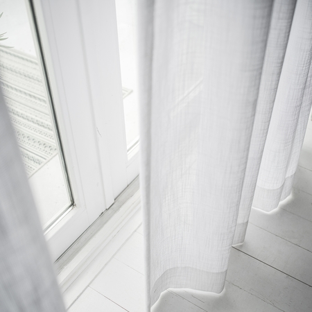 Ráncolt fényáteresztő