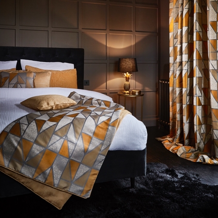 Díszpárnák hálóba